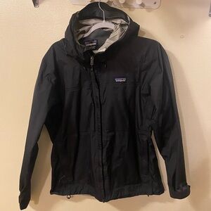 Patagonia Off-White Hooded Jacket with Black Trim